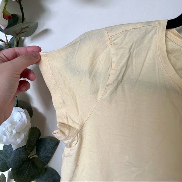 H&M T-Shirt - Picture 6 of 8